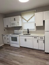 127 Liverpool Ave in Egg Harbor City, NJ - Building Photo - Building Photo