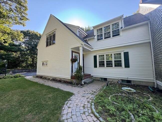 65 Lakewood Dr, Unit 2 in Plymouth, MA - Building Photo - Building Photo