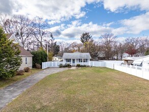 36 Kulig St in Springfield, MA - Foto de edificio - Building Photo