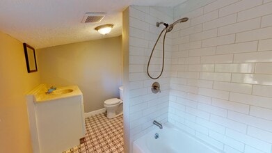 3063 W 47th St in Cleveland, OH - Building Photo - Building Photo