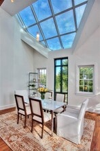 5 Church Ln in Westport, CT - Foto de edificio - Building Photo