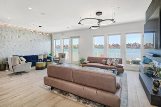 517 Harbor Pl in West New York, NJ - Building Photo - Building Photo