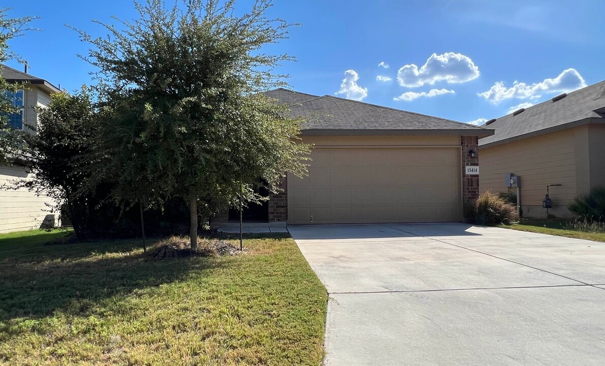 15414 Bobwhite Quail in San Antonio, TX - Building Photo