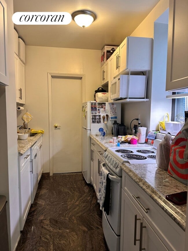 517 E 81st St in New York, NY - Building Photo - Building Photo