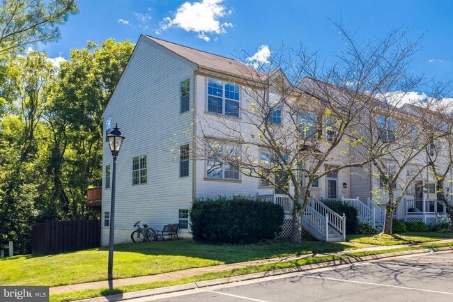 property at 210 Heaton Ct