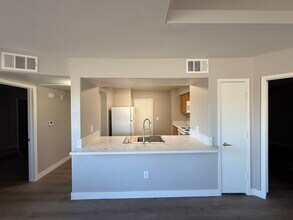 45 Maleena Mesa St, Unit 1828 in Henderson, NV - Foto de edificio - Building Photo