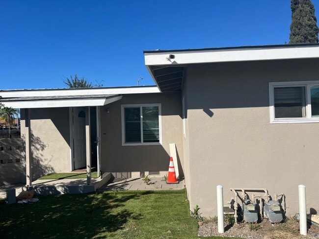 510 S Escondido Blvd in Escondido, CA - Building Photo - Building Photo