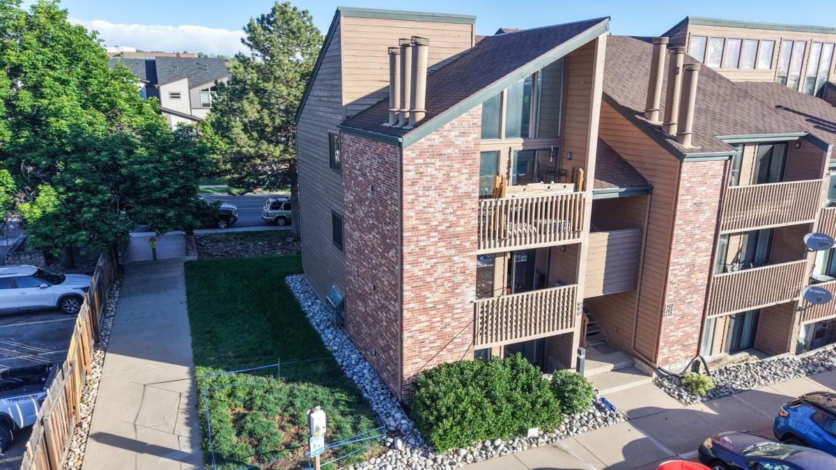 12360 W Nevada Pl in Lakewood, CO - Building Photo