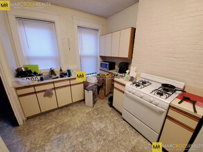 535 Newbury St, Unit 1 in Boston, MA - Building Photo - Building Photo