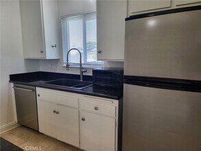 19422 Waterbury Ln in Huntington Beach, CA - Building Photo - Building Photo
