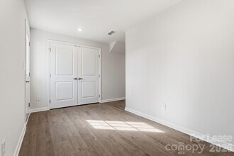 7024 Capstan Ter in Charlotte, NC - Building Photo - Building Photo