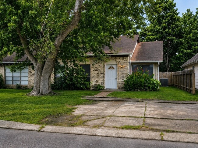 property at 615 Cole St