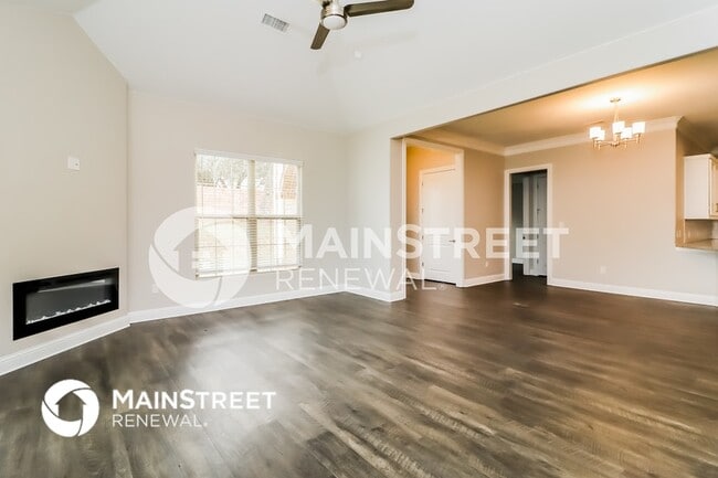 8831 Creek Run Rd in Fort Worth, TX - Building Photo - Building Photo