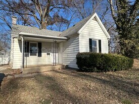 627 S 19th St in Belleville, IL - Building Photo