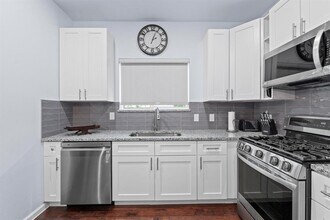 602 Delmar Ave in Austin, TX - Building Photo - Building Photo