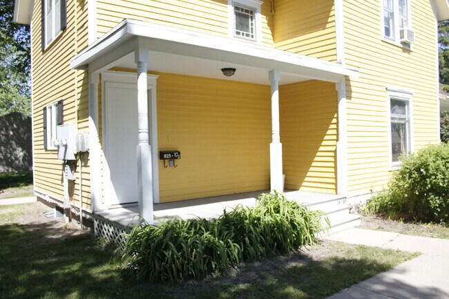 825 8th Ave in Brookings, SD - Building Photo - Building Photo