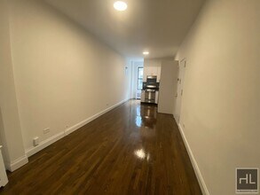 EAST 89 STREET in New York, NY - Building Photo - Building Photo