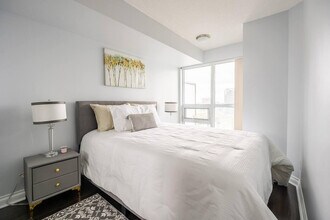 81 Bay St. in Toronto, ON - Building Photo - Building Photo