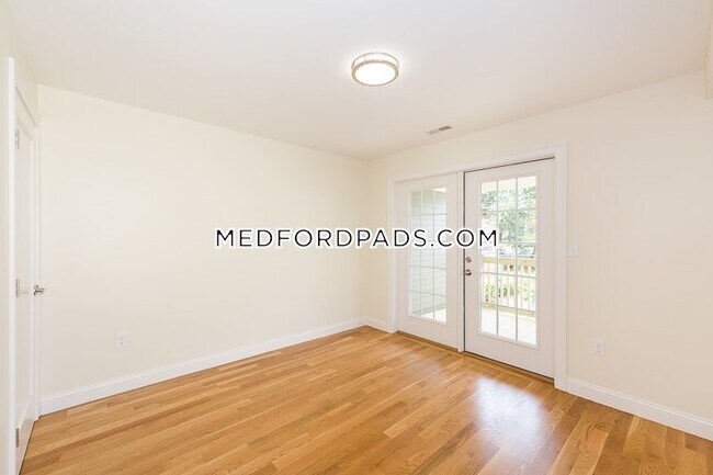 217 Arlington in Medford, MA - Building Photo - Building Photo