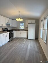 23 Hunters Rd in Norwich, CT - Building Photo - Building Photo