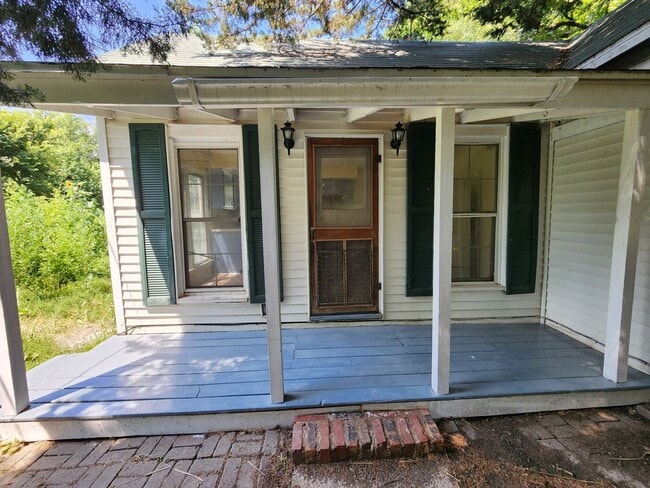 384 Chatham Rd in Chatham, IL - Building Photo - Building Photo