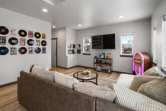 2942 W Babcock St in Bozeman, MT - Foto de edificio - Building Photo