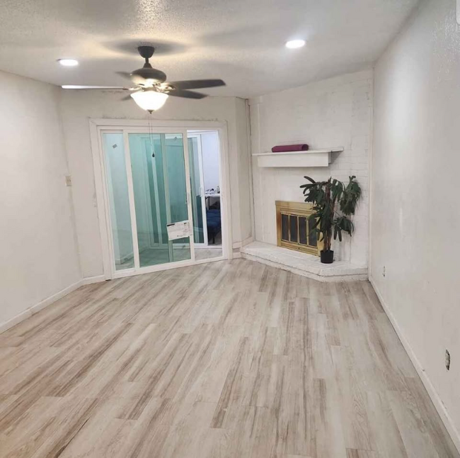 property at 1533 Bosque Dr