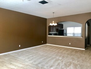 927 Spring Harvest Ct in Orlando, FL - Building Photo - Building Photo
