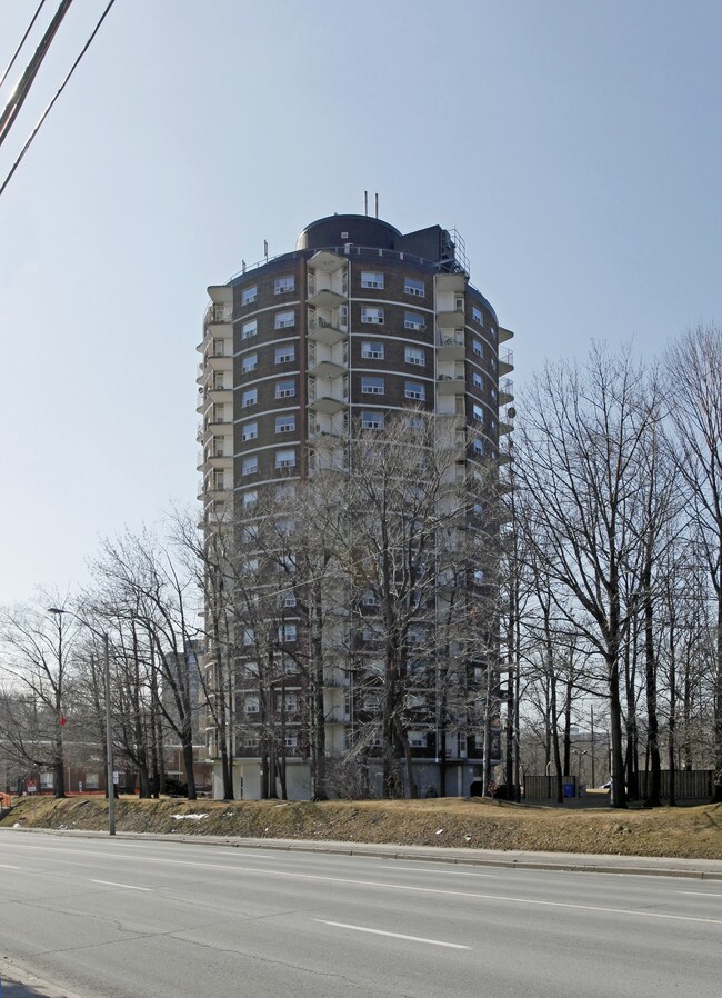 Woodland Acres North in Toronto, ON - Building Photo - Building Photo