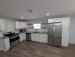 1608 E New Orleans Ave in Tampa, FL - Building Photo - Building Photo