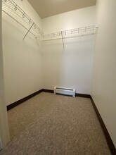 17 Carmichael St, Unit Senior Housing in Essex, VT - Building Photo - Building Photo