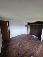 10561 N Loomis Rd in Clare, MI - Building Photo - Building Photo