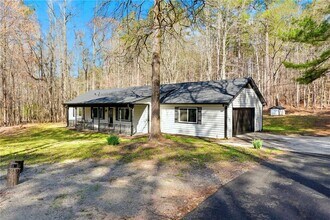 5785 Woodruff Rd in Fairburn, GA - Building Photo - Building Photo