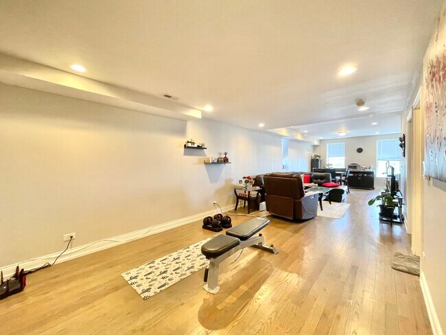 2620 W Cermak Rd in Chicago, IL - Building Photo - Building Photo