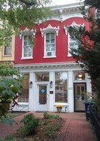 415 E Capitol St SE, Unit #1 Rear in Washington, DC - Building Photo