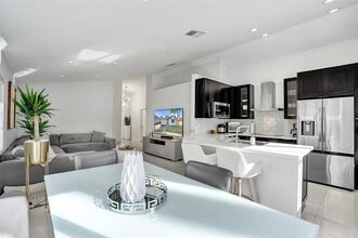 1451 NW 47th Ave in Coconut Creek, FL - Building Photo - Building Photo