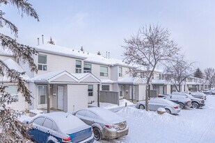 Centre Court Apartments