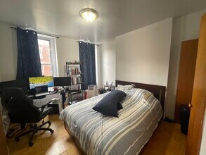 348 Grove St in Jersey City, NJ - Building Photo - Building Photo