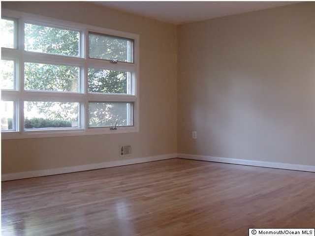 252 Spring St in Red Bank, NJ - Building Photo - Building Photo
