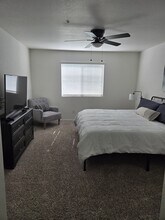 7365 E 38th St in Yuma, AZ - Foto de edificio - Building Photo