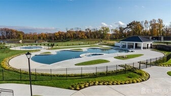 17 Prado Rd in Monroe Township, NJ - Building Photo