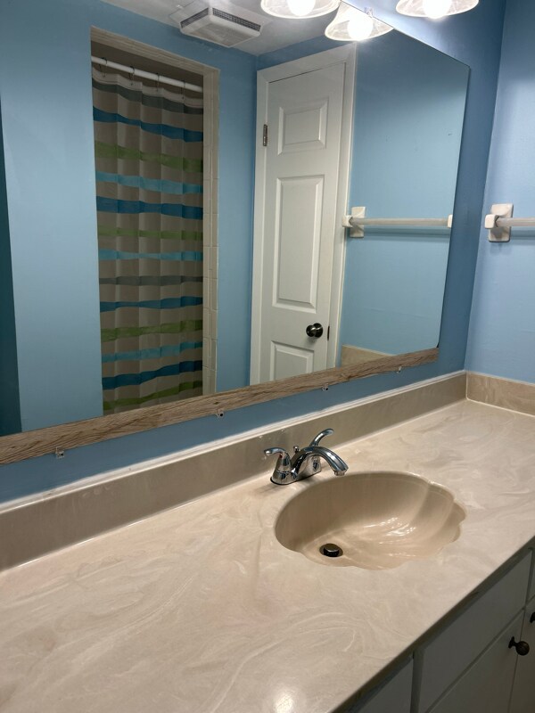 3824 Saxon Dr in New Smyrna Beach, FL - Building Photo - Building Photo