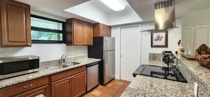 13334 Polo Club Rd, Unit 337 in Wellington, FL - Building Photo - Building Photo
