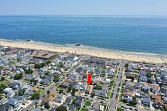 1708 A St, Unit Apt. 1 in Belmar, NJ - Foto de edificio - Building Photo