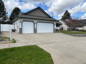4351 N Echo Glenn Ln in Coeur d'Alene, ID - Building Photo - Building Photo