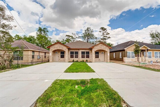 9306 Bean St in Houston, TX - Foto de edificio - Building Photo