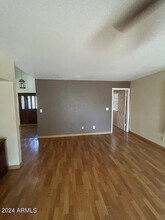 1967 E Buena Vista Dr in Tempe, AZ - Building Photo - Building Photo