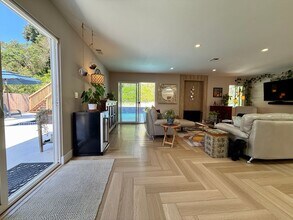 5339 Pendleton St in San Diego, CA - Building Photo - Building Photo