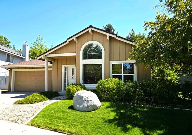 6244 Sunrise Meadows Loop in Reno, NV - Building Photo - Building Photo