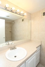 Regency Tower in Syracuse, NY - Building Photo - Building Photo